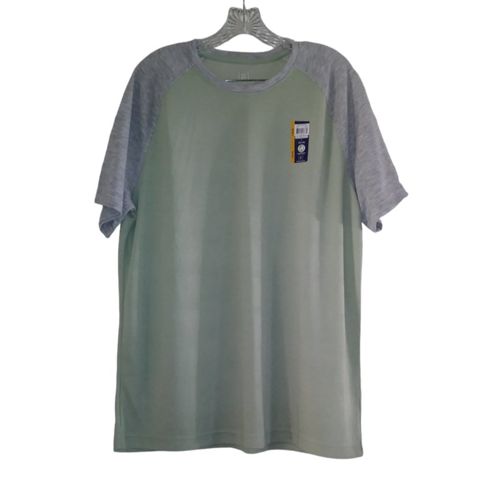 GEORGE Men's T-shirt Color Green Size L